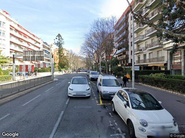 UN APPARTEMENT, UNE CAVE ET UN BOX FERMÉ
