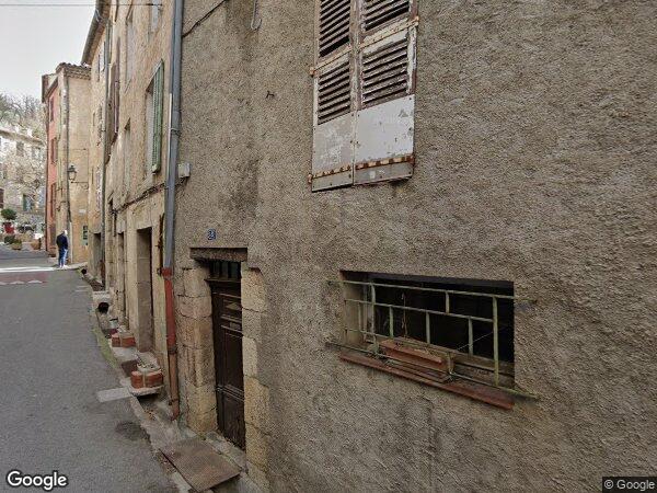 UN LOGEMENT À RÉNOVER