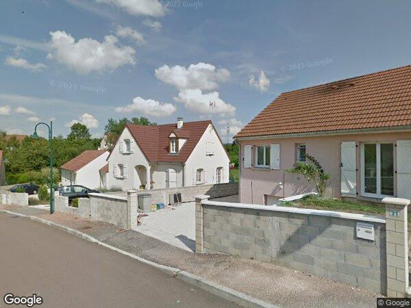 UNE MAISON D'HABITATION