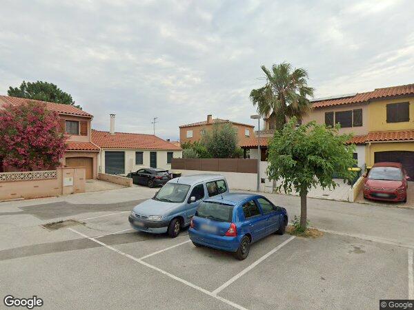 UNE MAISON À USAGE D'HABITATION