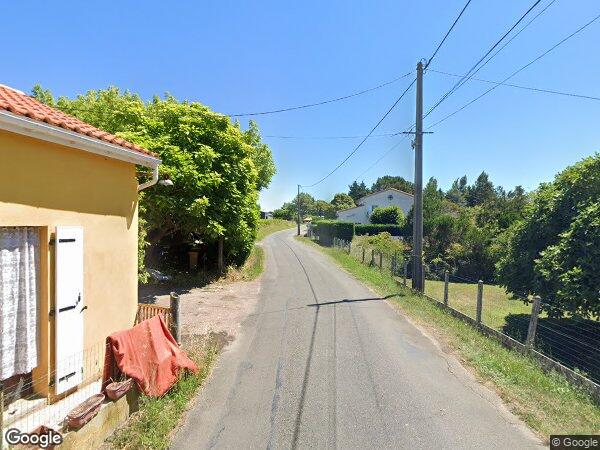 UNE MAISON D'HABITATION