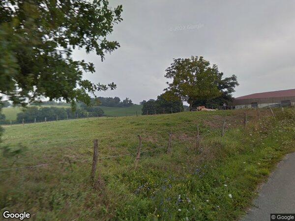 DEUX MAISONS D'HABITATION MITOYENNE