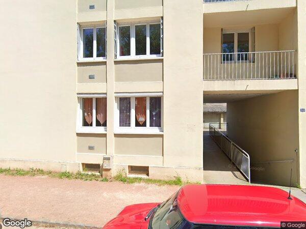 UN APPARTEMENT DE TYPE F4