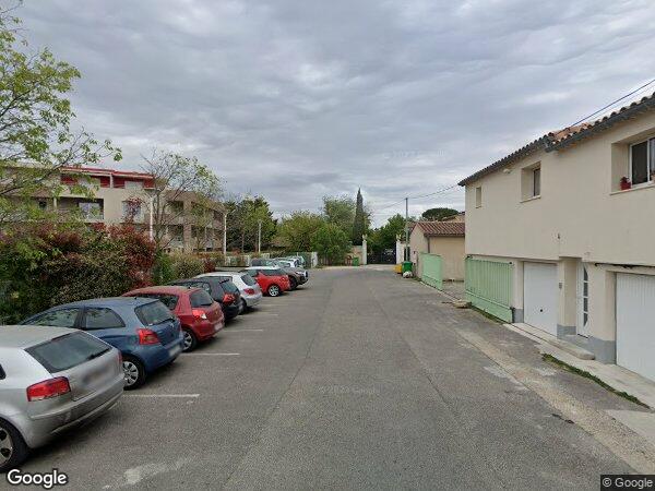 UN APPARTEMENT DE TYPE T2 ET UN GARAGE