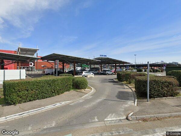 UN ENSEMBLE IMMOBILIER