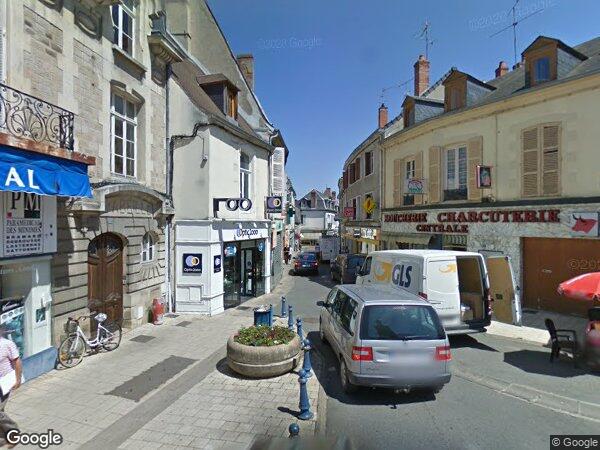 UNE MAISON D'HABITATION