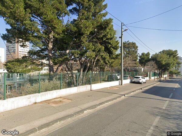 UN APPARTEMENT ET UNE CAVE 