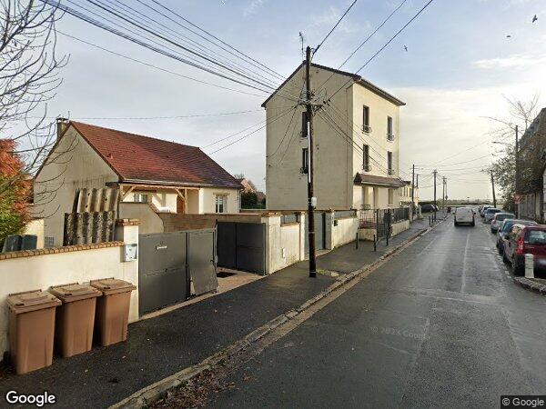 UNE MAISON D'HABITATION