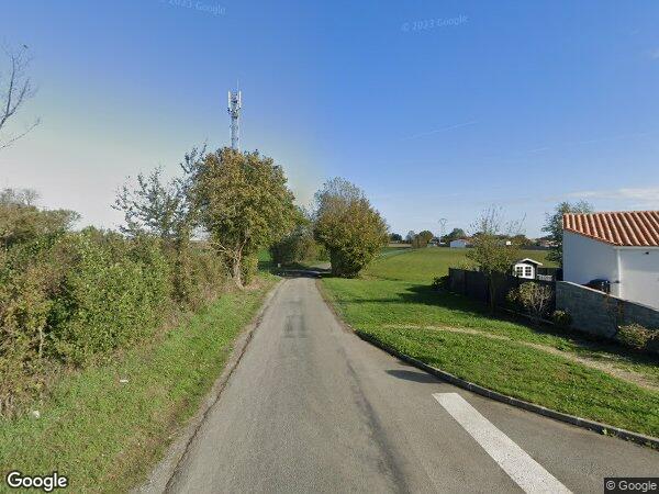 UNE MAISON D'HABITATION