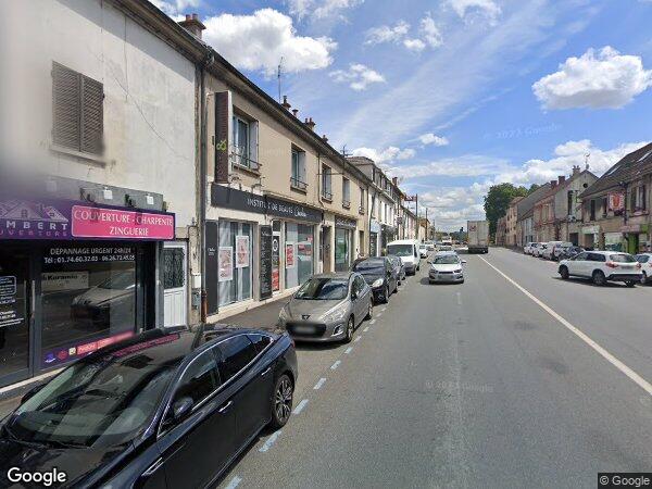 UN LOGEMENT D'HABITATION