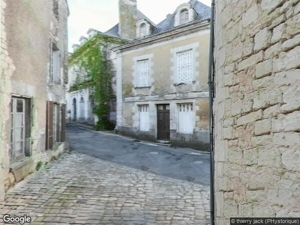 UNE MAISON D’HABITATION