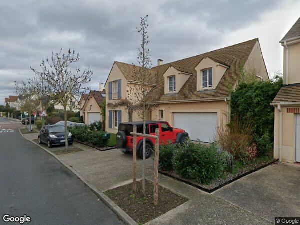 UNE MAISON INDIVIDUELLE AVEC JARDIN