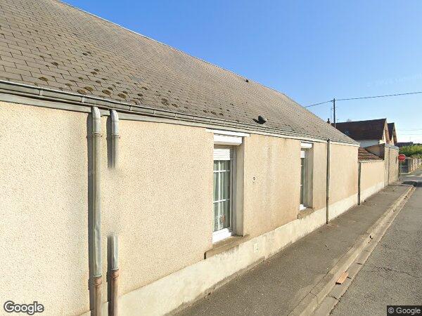 UNE MAISON D'HABITATION