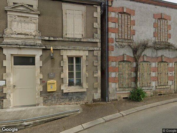 UNE MAISON À USAGE D'HABITATION