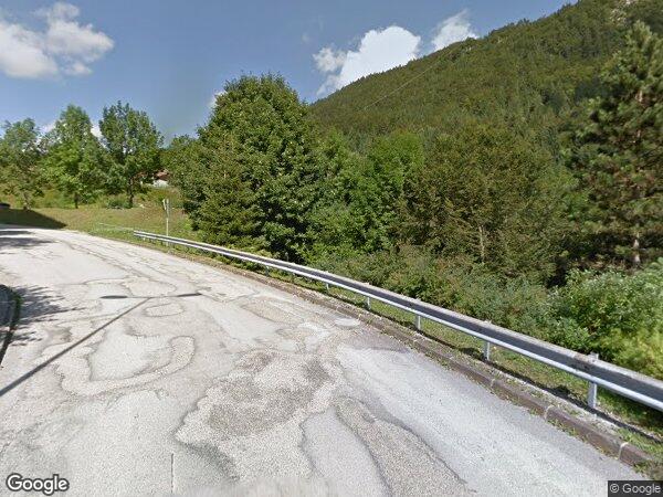 UN APPARTEMENT DE TYPE F4