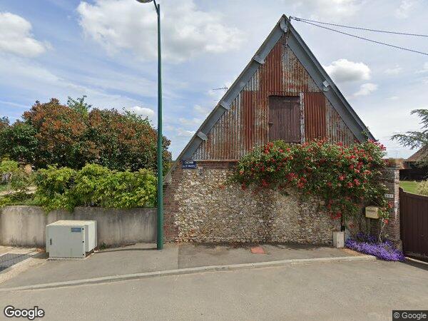 UNE MAISON D'HABITATION