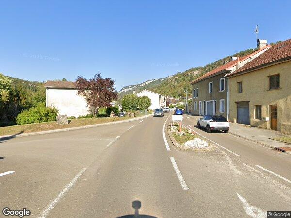 UN ENSEMBLE IMMOBILIER