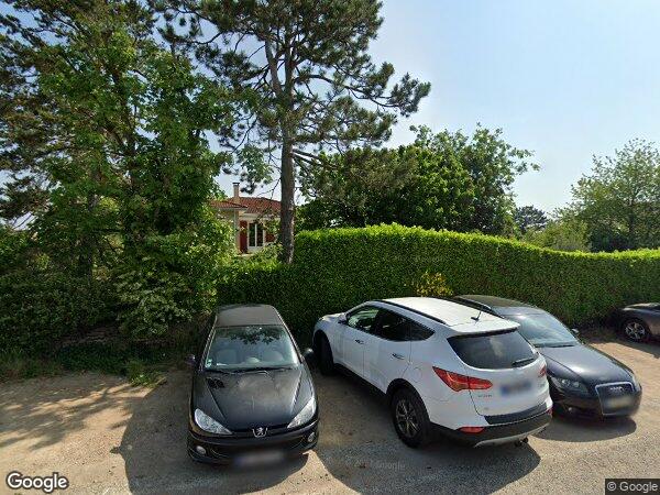 UNE MAISON D'HABITATION