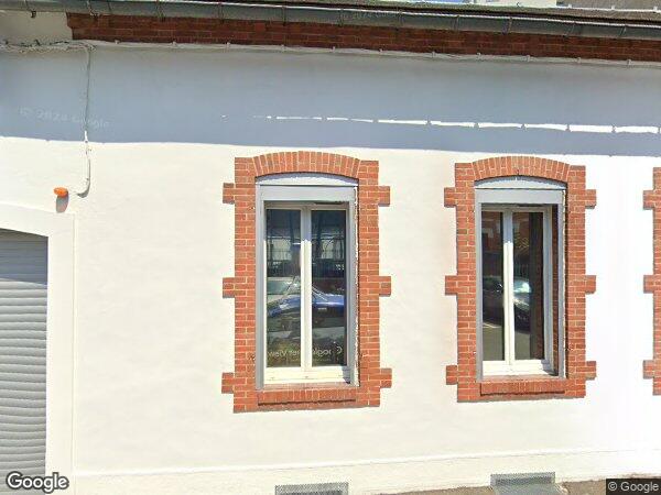 UN APPARTEMENT DE TYPE T4