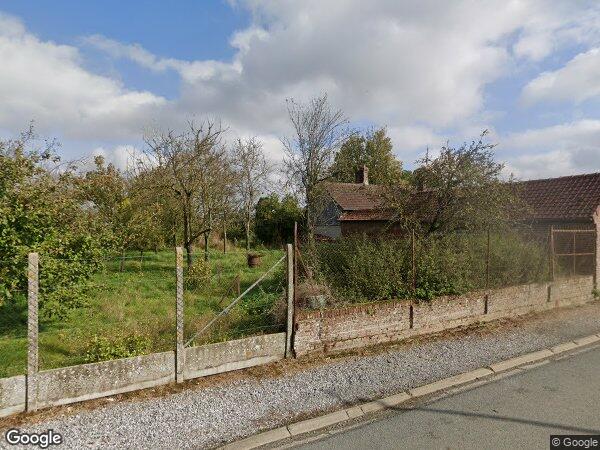 UNE MAISON À USAGE D'HABITATION