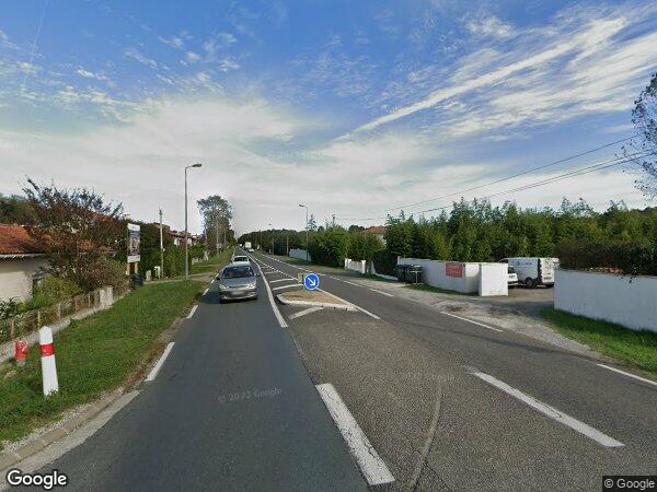 UNE MAISON À USAGE D'HABITATION