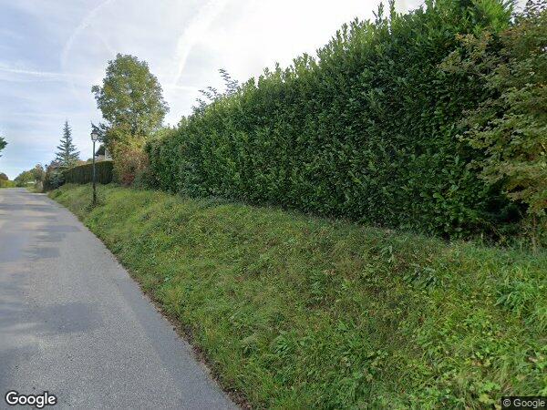 UNE MAISON À USAGE D'HABITATION