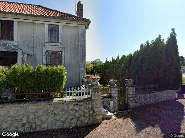 UNE MAISON D'HABITATION