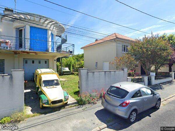 UNE MAISON D'HABITATION