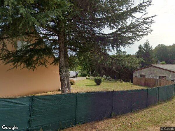 UN IMMEUBLE À USAGE D'HABITATION