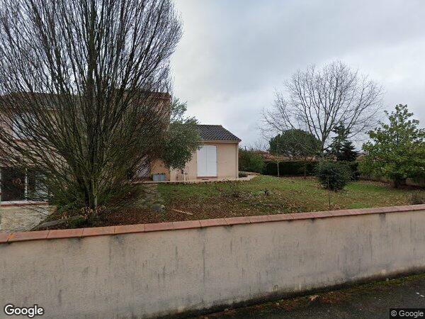 UNE MAISON À USAGE D'HABITATION