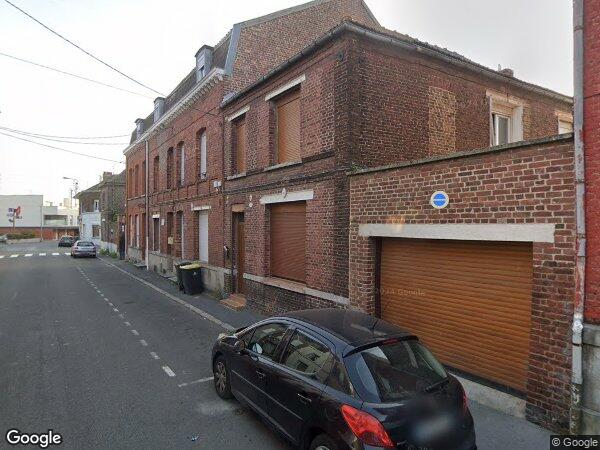 UNE MAISON A USAGE D'HABITATION