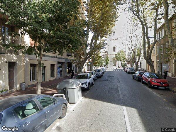  UN  LOCAL ANCIENNEMENT À USAGE D'ATELIER, GARAGE AVEC UNE CAVE, ACTUELLEMENT AMENAGEE