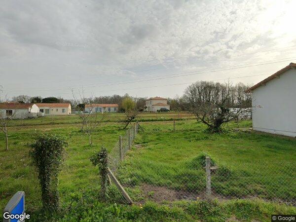 UNE MAISON D'HABITATION