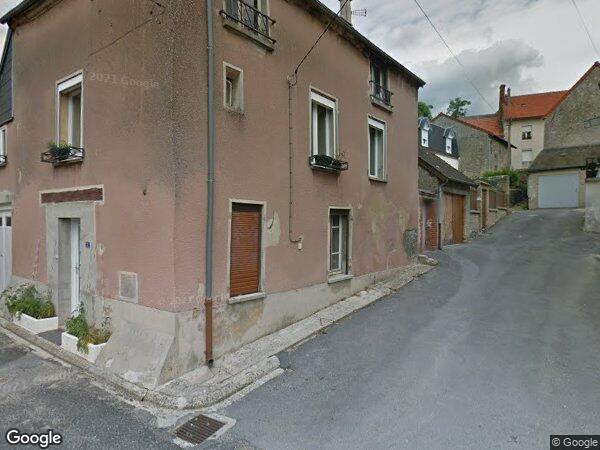 UNE MAISON D'HABITATION