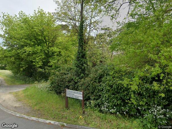 UNE MAISON AVEC TERRASSE, GARAGE, CAVE ET JARDIN
