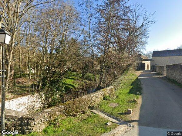 UN APPARTEMENT ET DEUX EMPLACEMENTS DE STATIONNEMENT