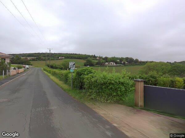 UNE MAISON D'HABITATION