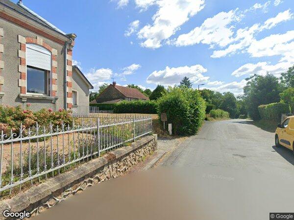 UNE MAISON À USAGE D'HABITATION