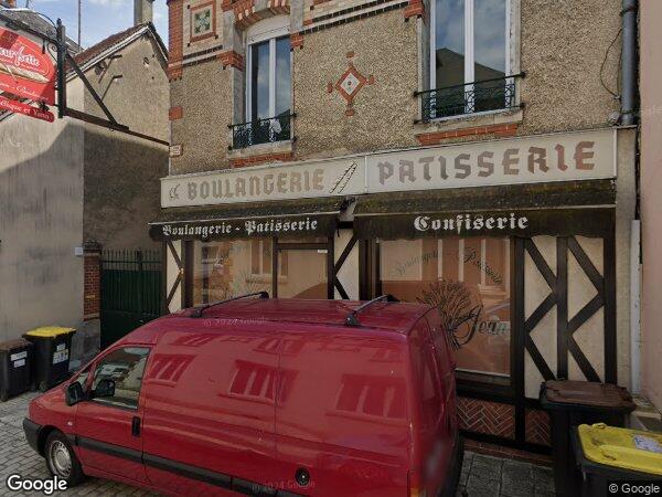 UNE MAISON À USAGE D'HABITATION