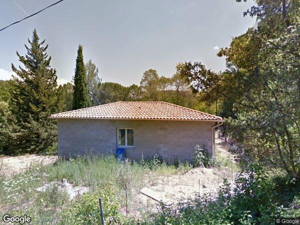 UNE MAISON D'HABITATION