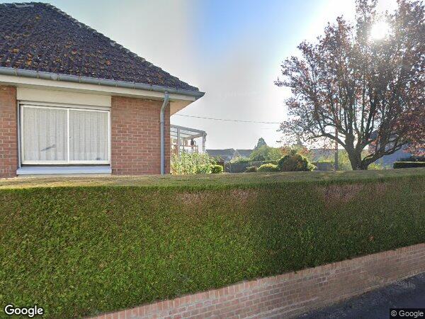 UNE MAISON D'HABITATION