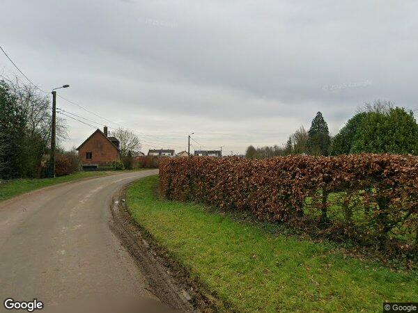 UNE MAISON À USAGE D'HABITATION