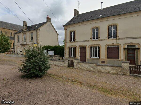 UNE MAISON À USAGE D'HABITATION ET DIVERSES PARCELLES