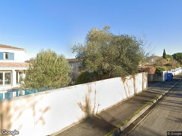 UNE MAISON D'HABITATION