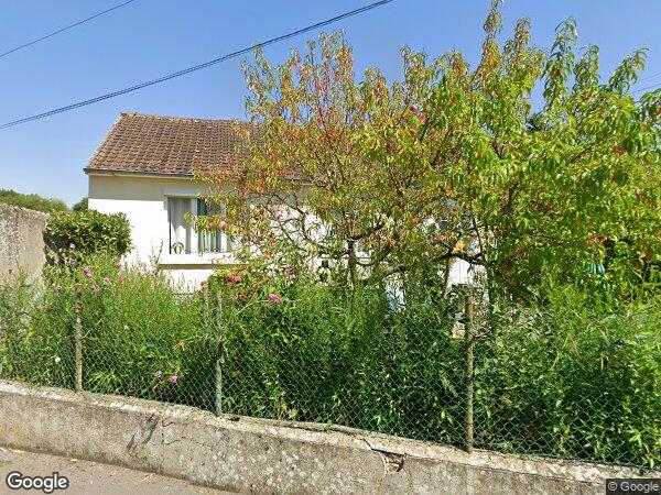 UNE MAISON D'HABITATION