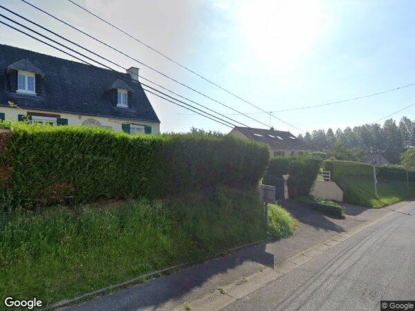 UNE MAISON EN PIERRE À USAGE D'HABITATION