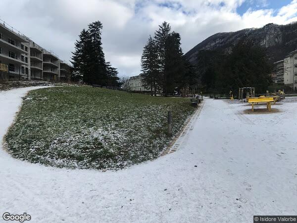 UN APPARTEMENT DE TYPE 2 AVEC UN PARKING ET UNE CAVE