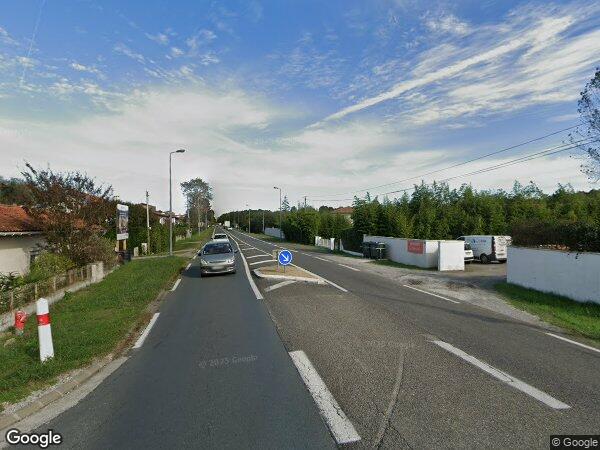 UNE MAISON À USAGE D'HABITATION