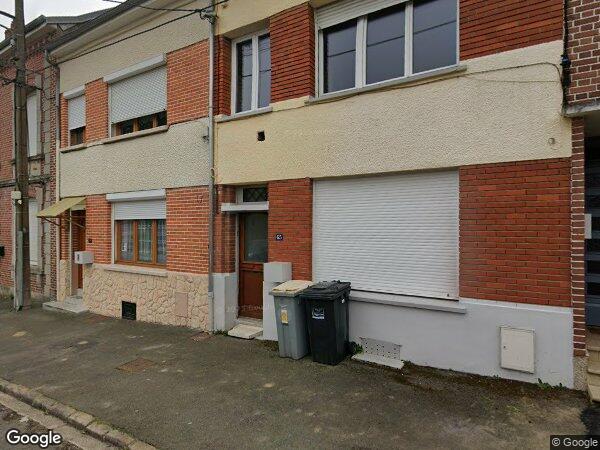 UNE MAISON INDIVIDUELLE À USAGE D'HABITATION