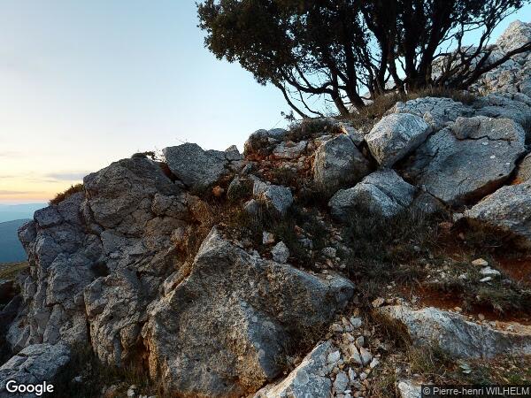 UN APPARTEMENT DE TYPE 4